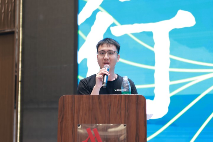 一場(chǎng)發(fā)布會(huì)，一場(chǎng)千人狂歡嘉年華 | 2025萬磊廣佛千人行完滿成功