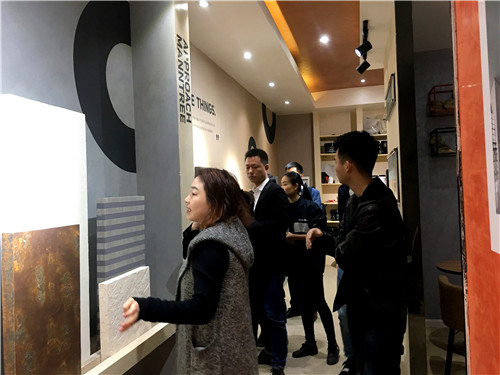 攜手共贏，共話未來，巴德士集團(tuán)蒞臨萬磊參觀指導(dǎo)
